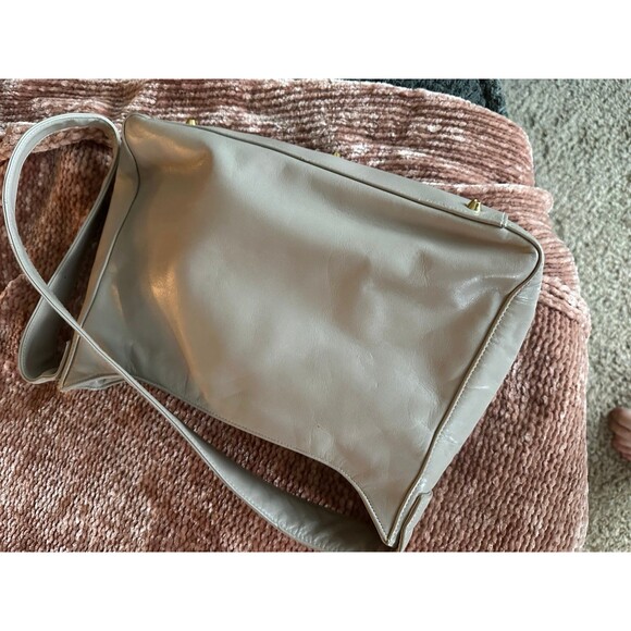 Vintage mint condition Perlina New York genuine leather handbag gold detailing - Picture 8 of 10